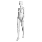 female mannequin in white elizabeth2